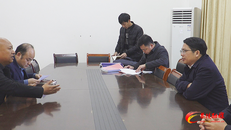 邓元连深入严塘镇督查指导工作