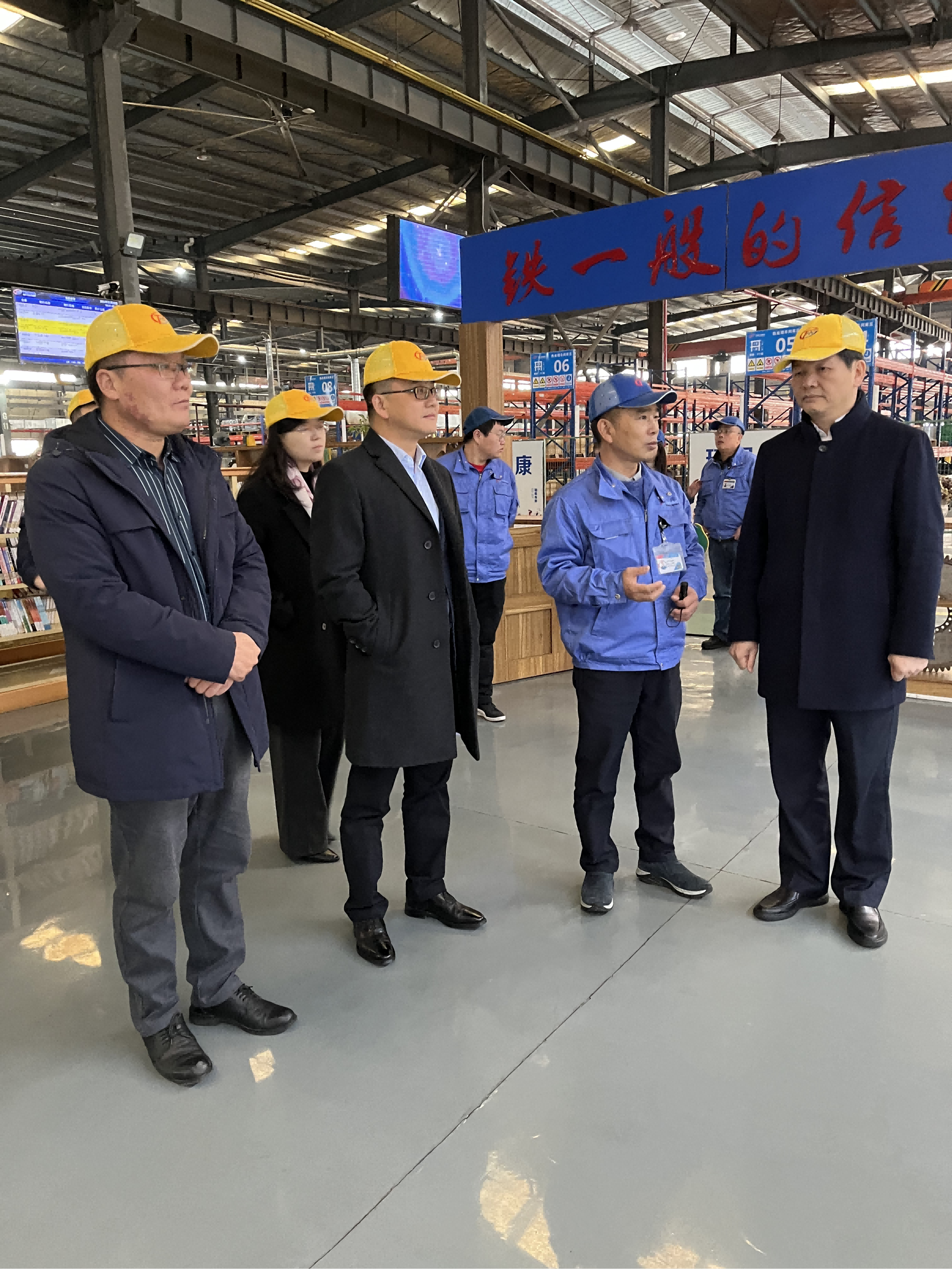 省科技厅曾立新副厅长来株走访慰问院士专家