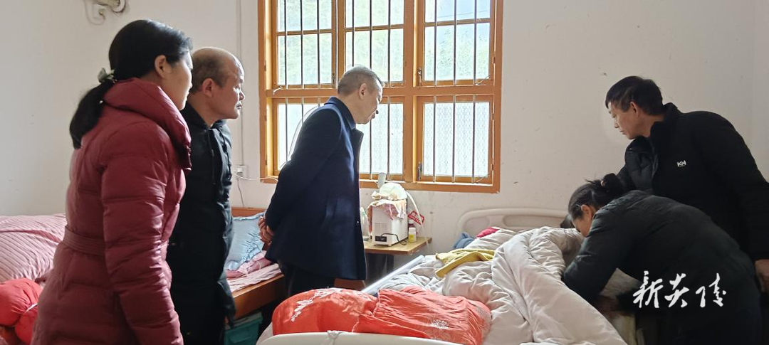 市卫健委来炎陵县霞阳镇开展慰问计生困难家庭走访活动