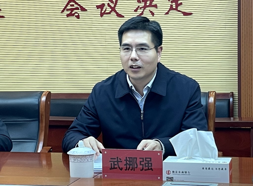 县委副书记、县长武挪强赴皇图岭镇听取县人大代表意见建议