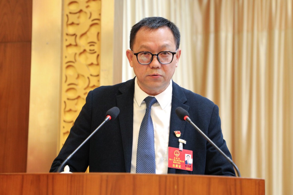 炎陵县第十八届人民代表大会第四次会议隆重开幕
