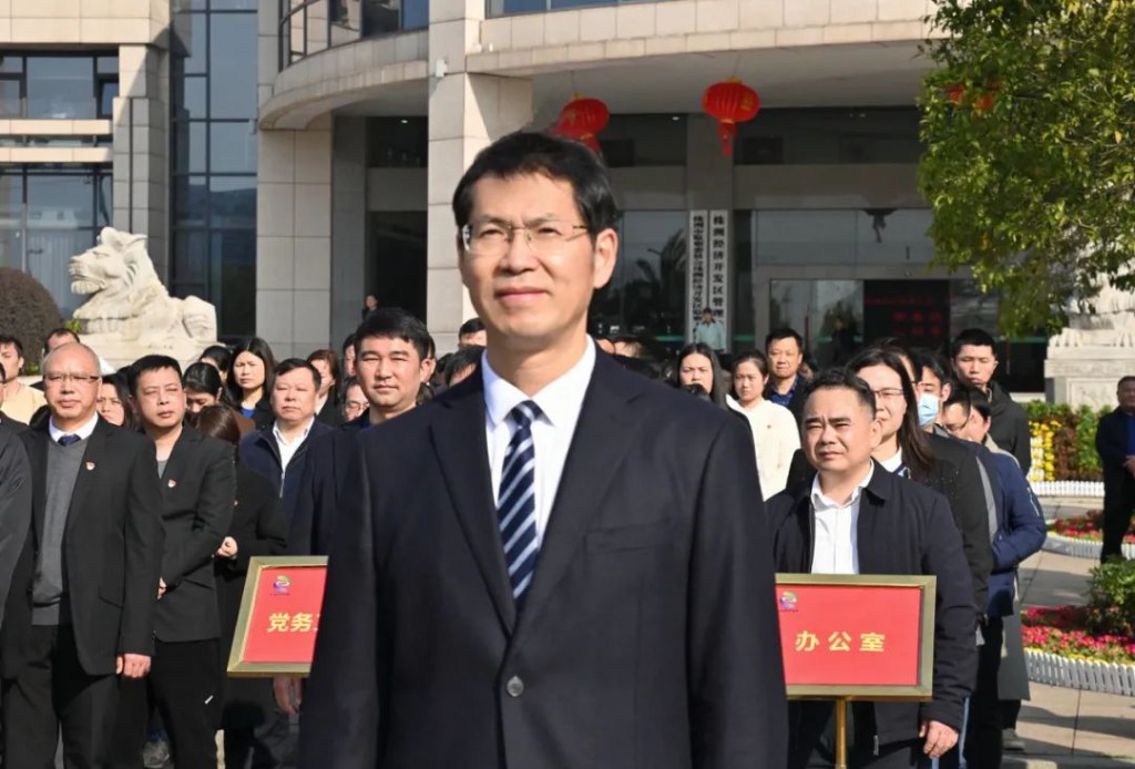 收心聚力 再战新程！株洲经开区举行新春升国旗仪式
