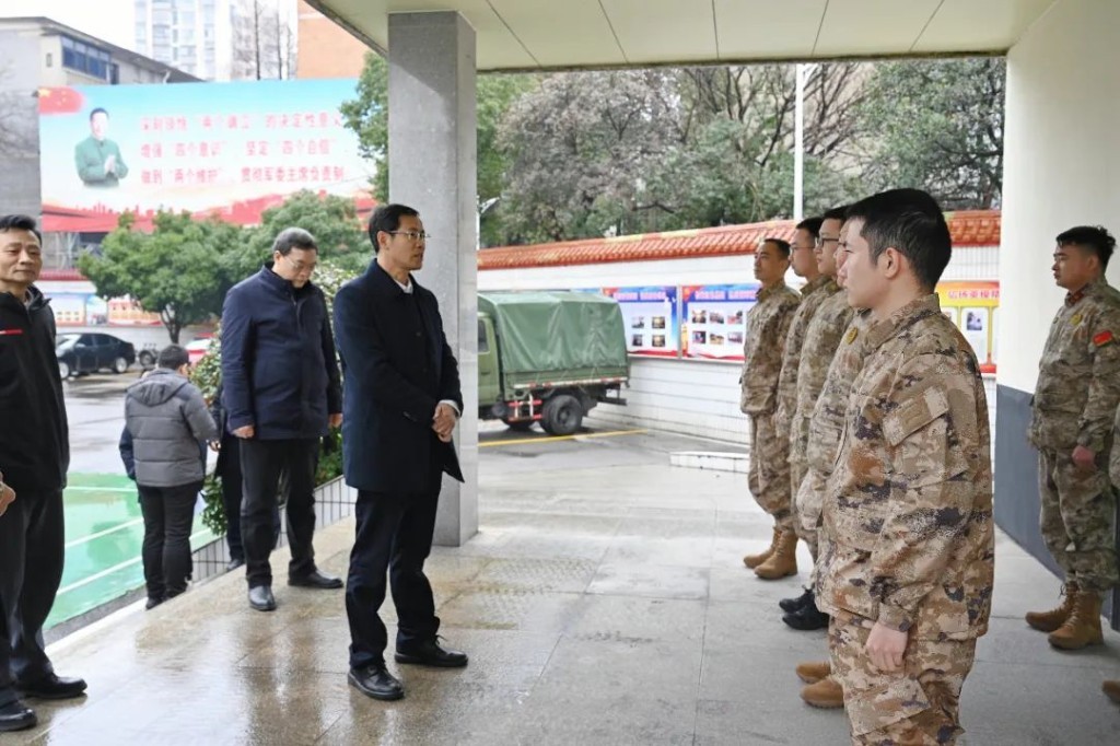 株洲市各级党委政府走访慰问驻株部队、退役军人及其他优抚对象