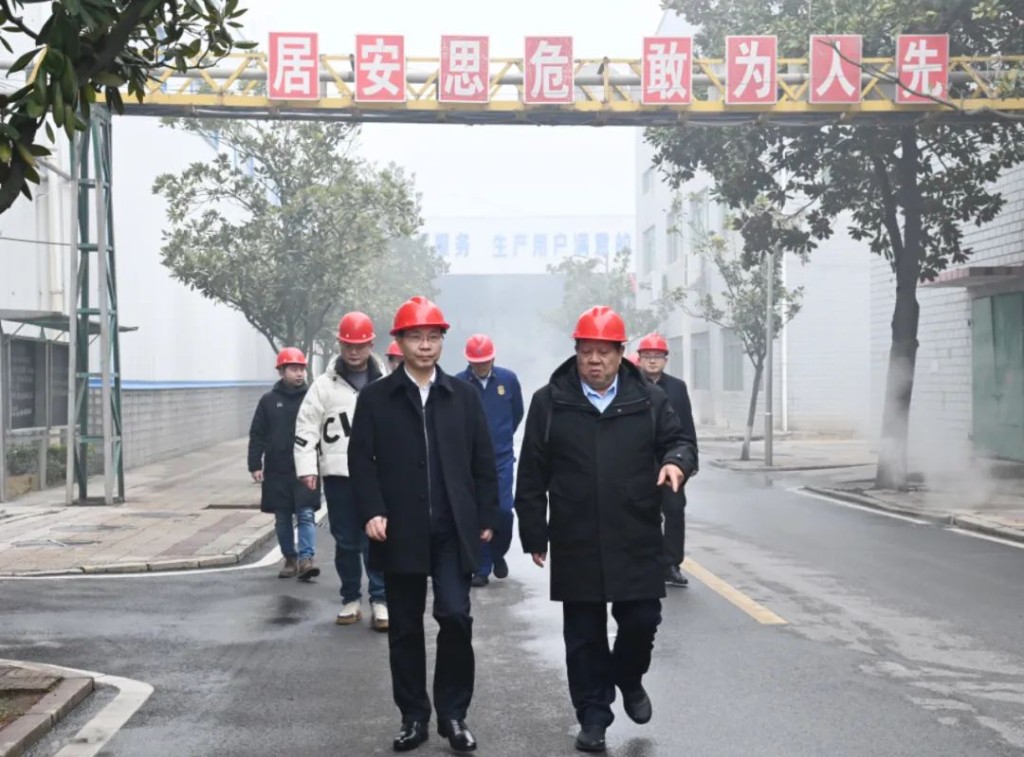 大年初一,陈恢清来株洲经开区走访企业