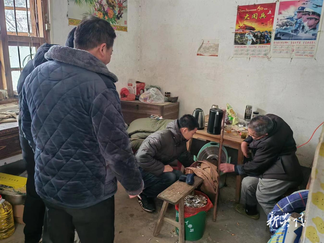 策源乡：持续化开展安全过冬“敲门行动”