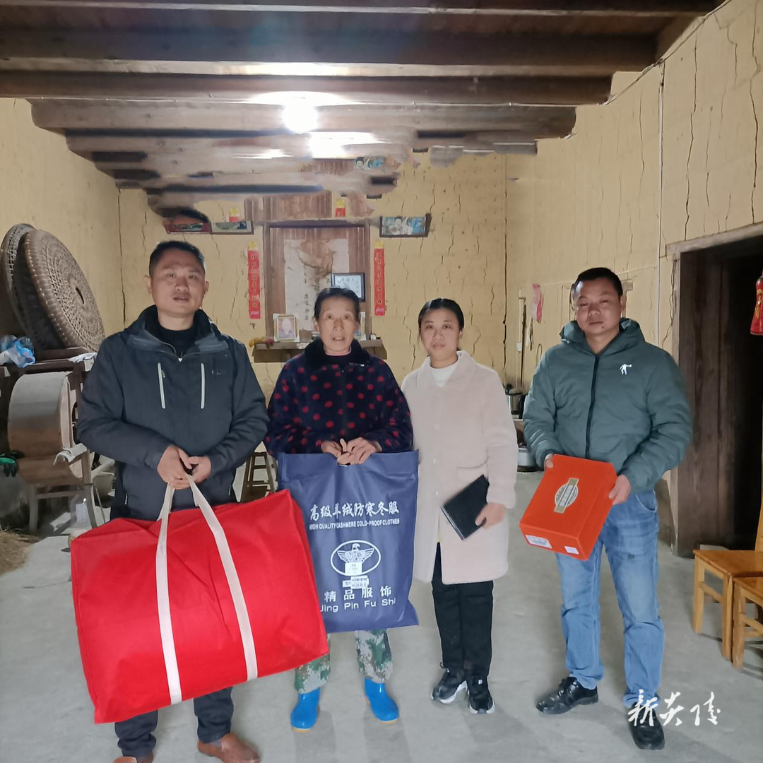 十都镇：寒潮来袭大降温 走访慰问显真情