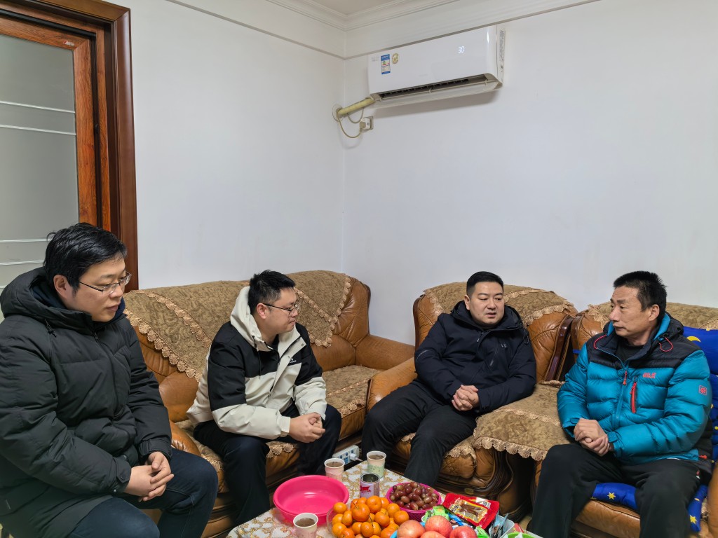 株洲市各级党委政府走访慰问驻株部队、退役军人及其他优抚对象