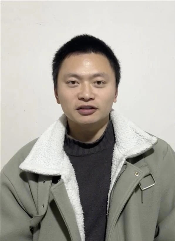 凡人英雄│白关干部带伤纵身一跃入铁河,冰清冷水中勇救跳水老人