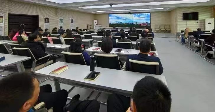 迈好开年第一步  市工信局学习先行