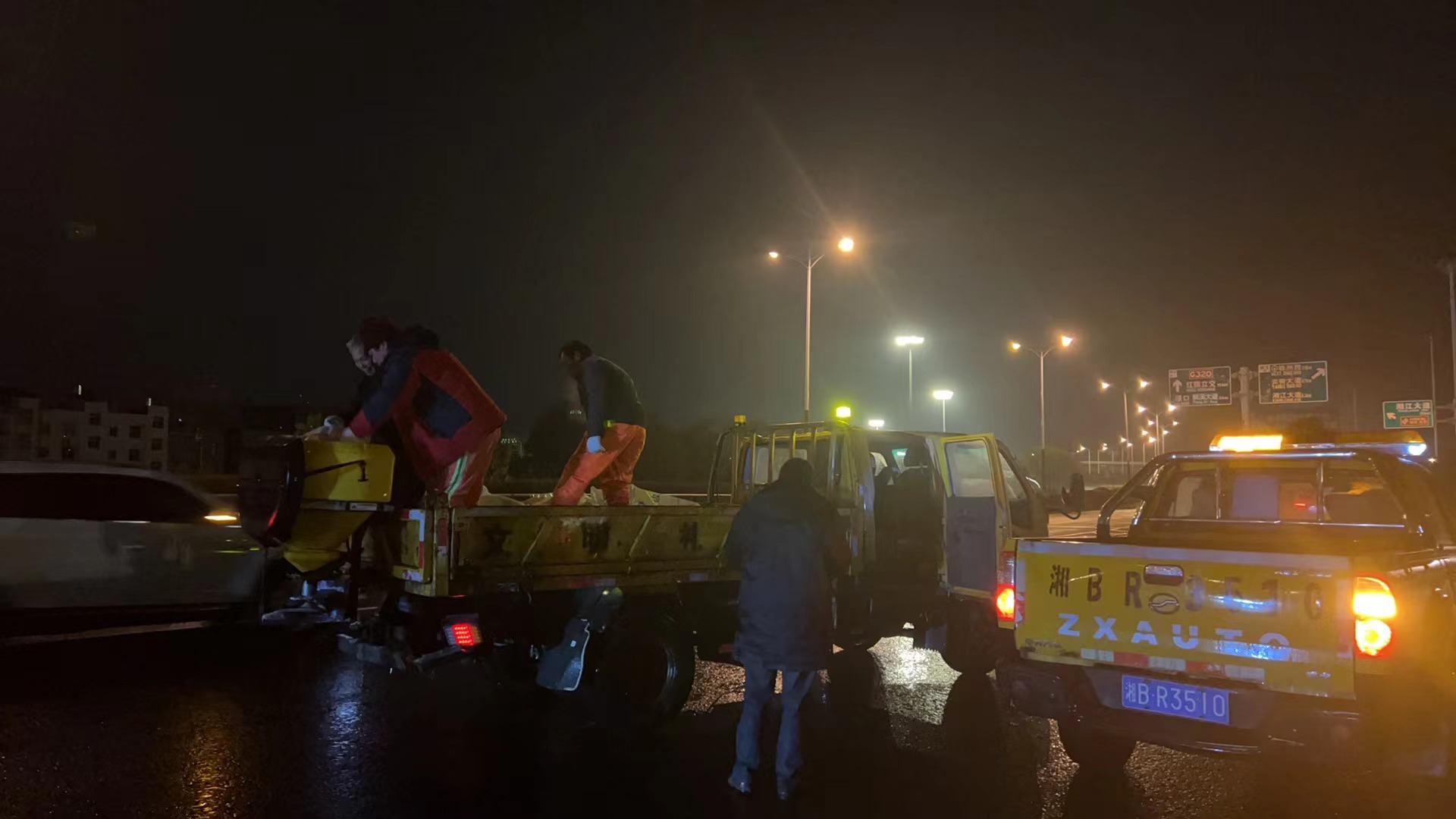 天元市政：昼夜坚守在一线  抗凝保畅护平安