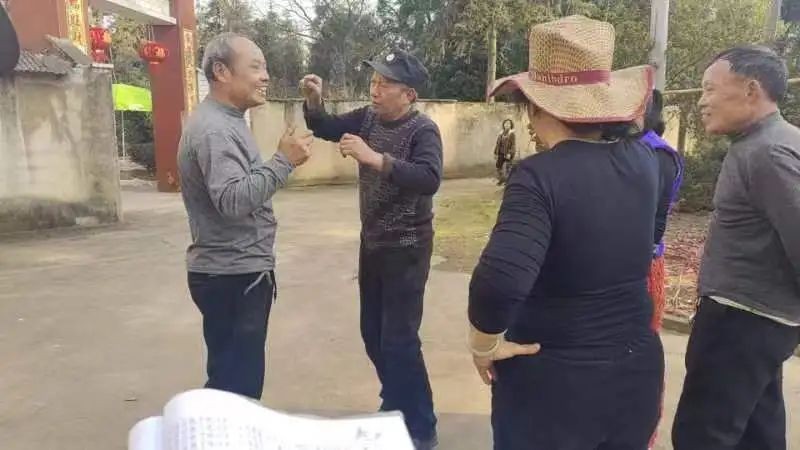 春节我在岗，守护浓浓年