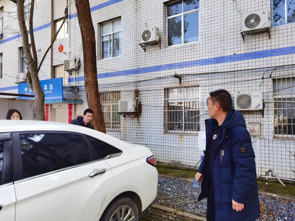 春节我在岗，守护浓浓年
