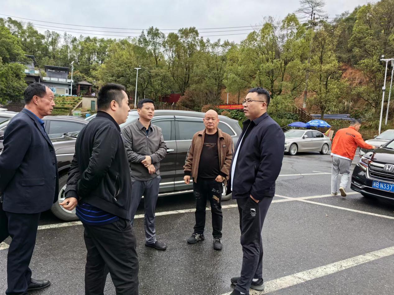 荷塘区就省生态环境保护督察组交办的重点问题现场调研