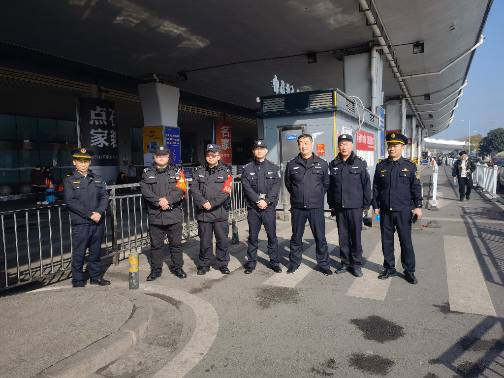 株洲：“交通 公安”联合执法 打造安全有序交通环境