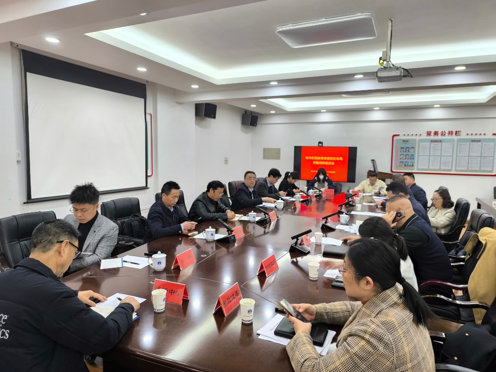 省发改委宏观经济研究所所长张传德率省委财经办调研组一行赴株调研