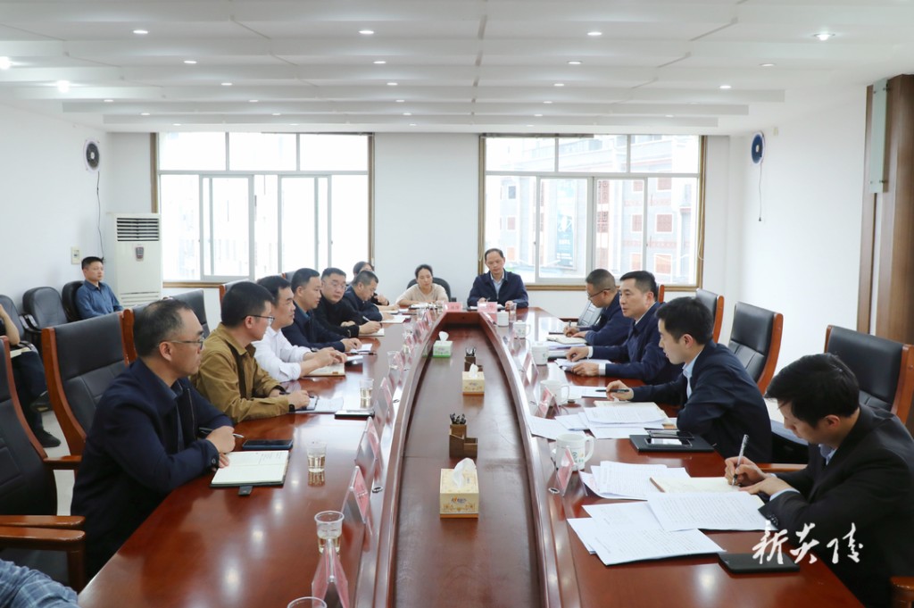 尹朝晖在农业部门走访调研时强调：深入学习贯彻习近平总书记关于“三农”工作的重要论述 不断开创全县农业农村工作新局面