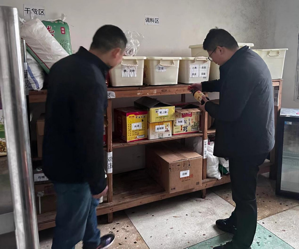 孙家湾镇：强化校园食安检查  护航师生食品安全