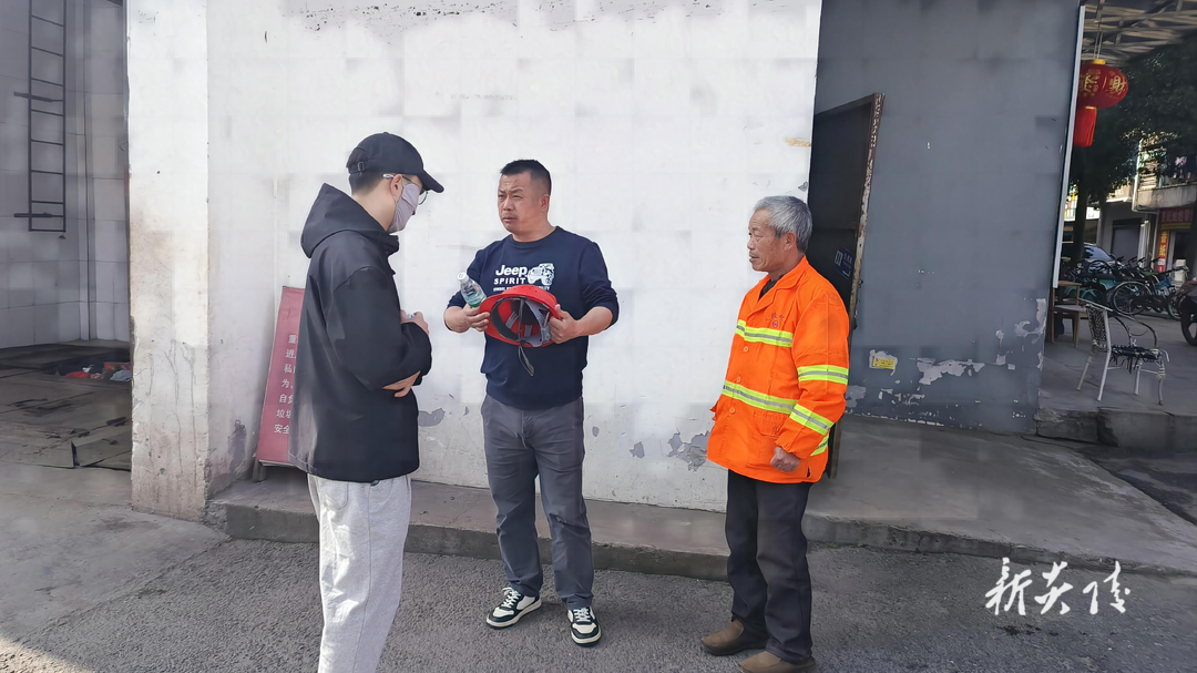 县环卫中心：走基层 促提升