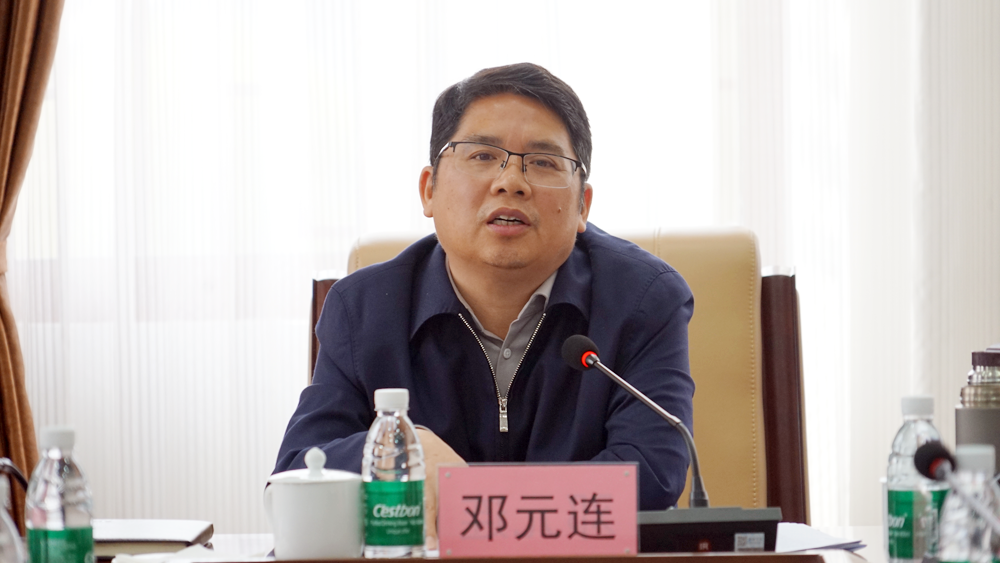 邓元连调研农委暨乡村振兴工作