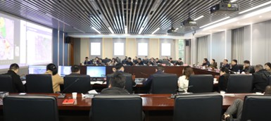 会诊把脉 扎实推进城中村改造项目