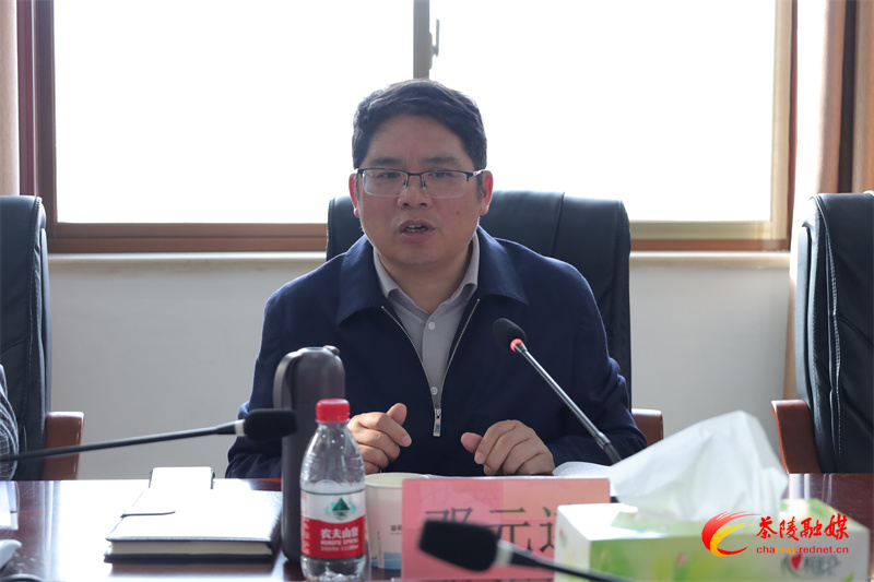 邓元连调研经开区改革和项目推进工作