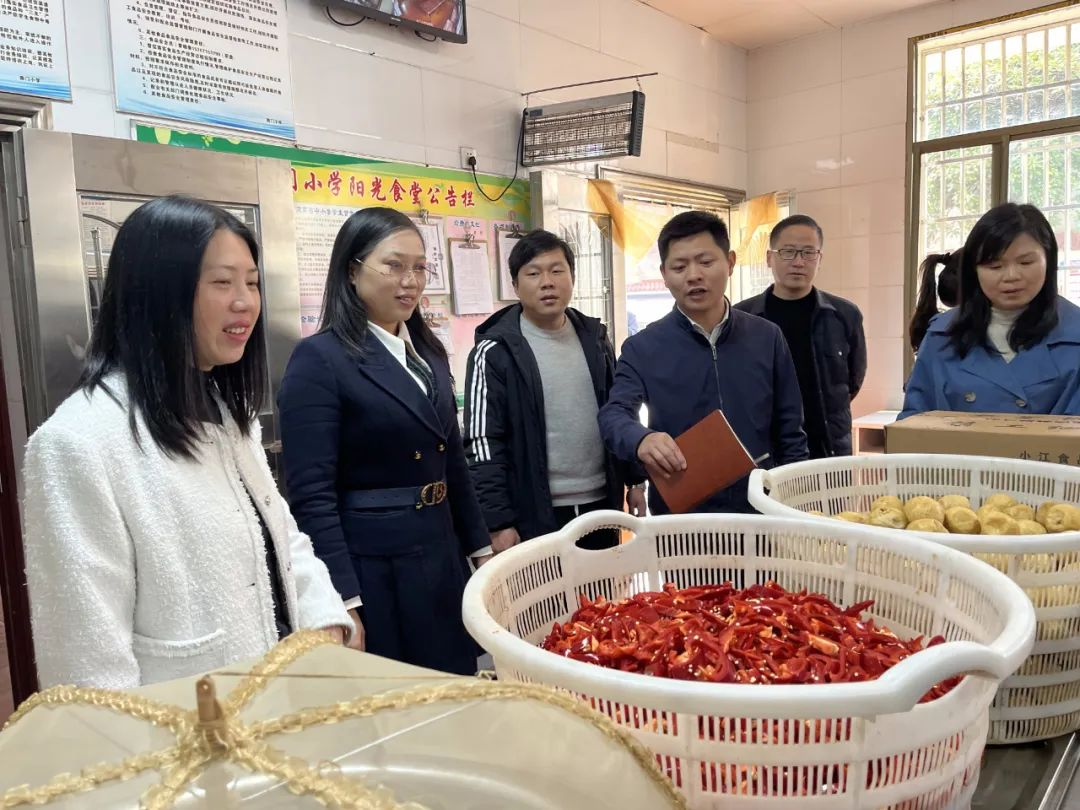 增强法律意识,呵护未成年人成长:仙岳山街道组织专题调研