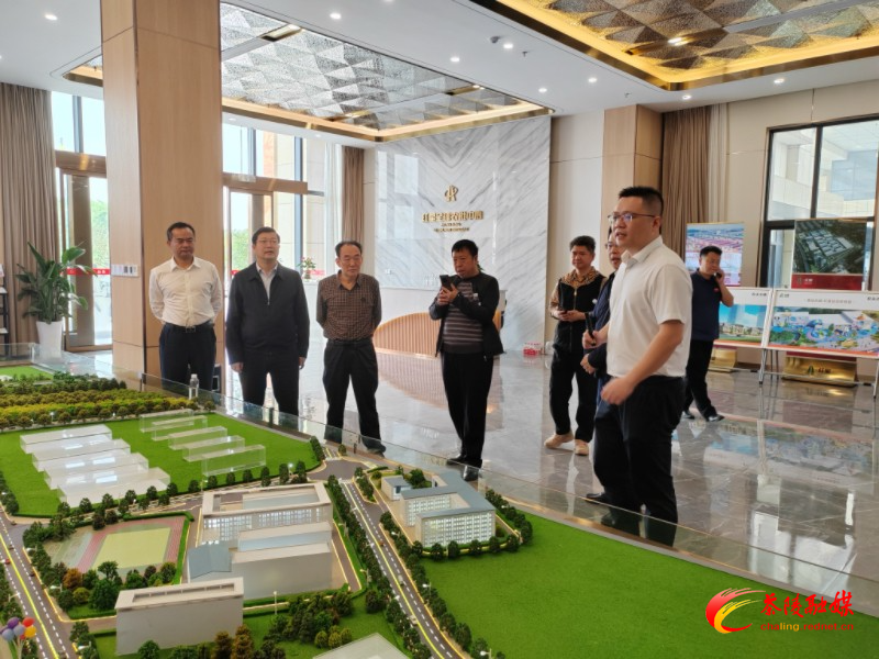 杨红兵带队赴长沙招商引资