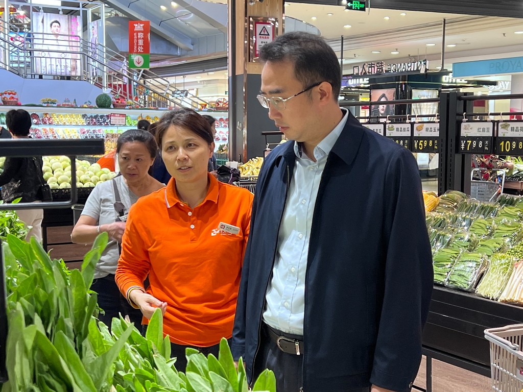 市发改委开展“五一”节前市场价格巡视