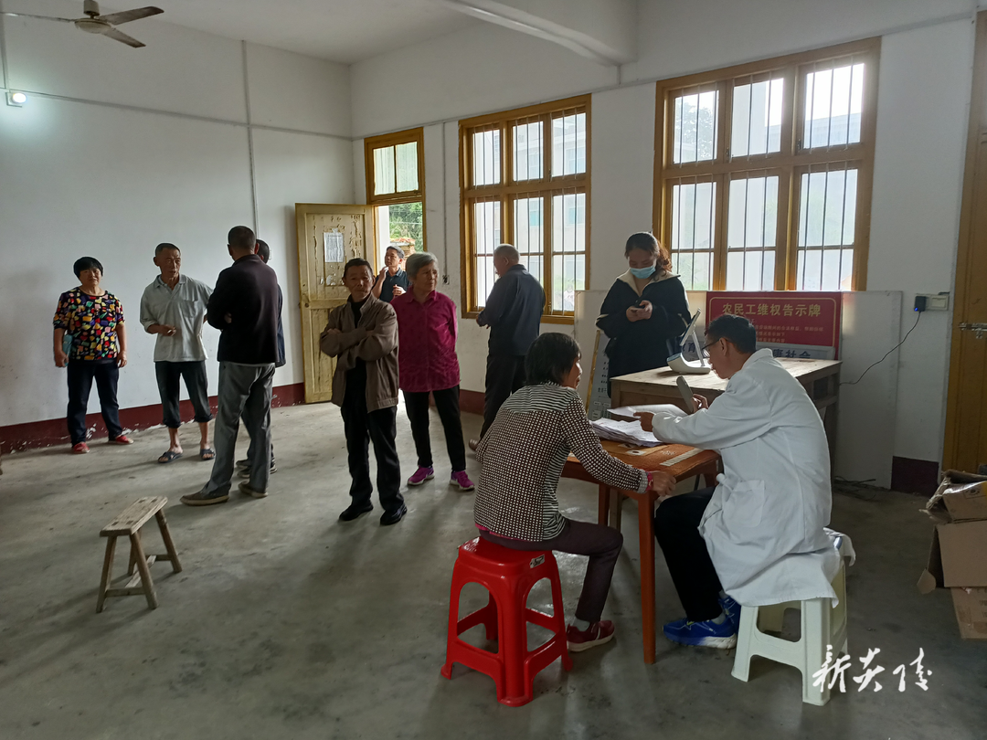 鹿原镇开展重点人群免费下乡体检活动