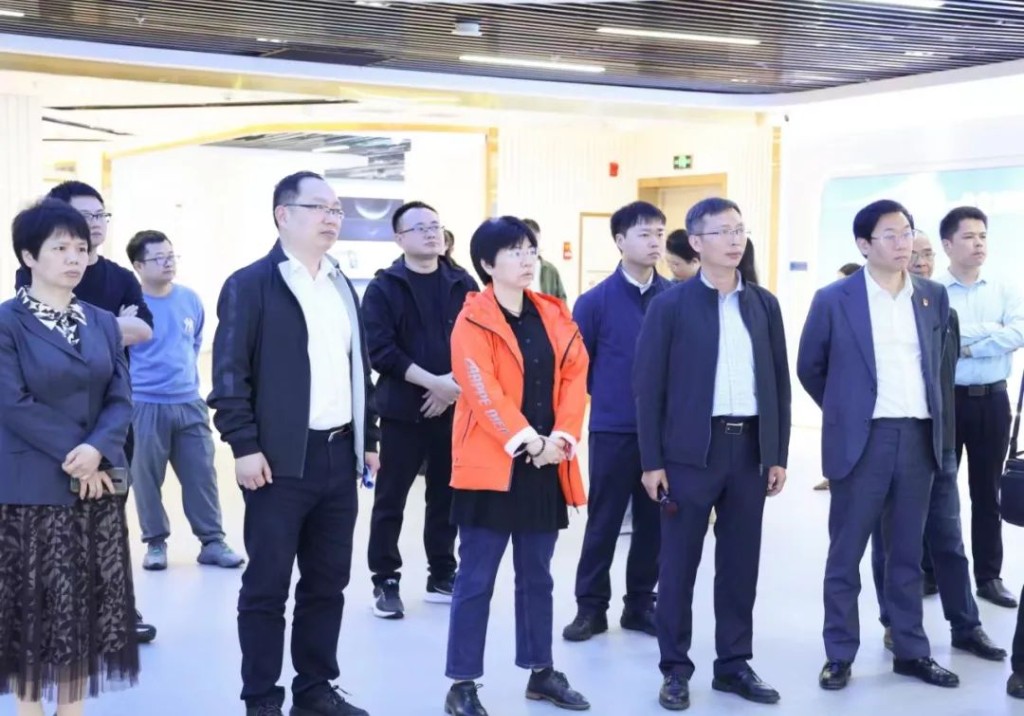 住建部信息中心主任、民盟中央科技委于静一行调研株洲北斗产业园