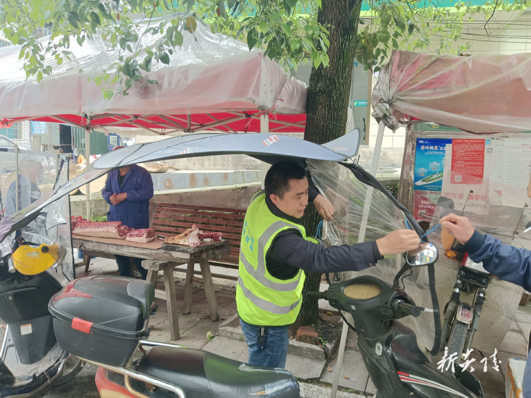 垄溪乡：“一盔一带”常抓不懈 安全守护伴您同行