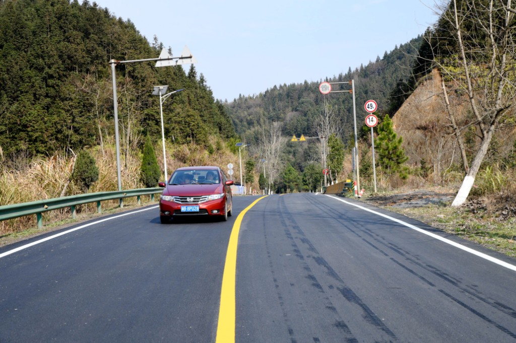 今年全市普通干线公路优良路率要达到96%