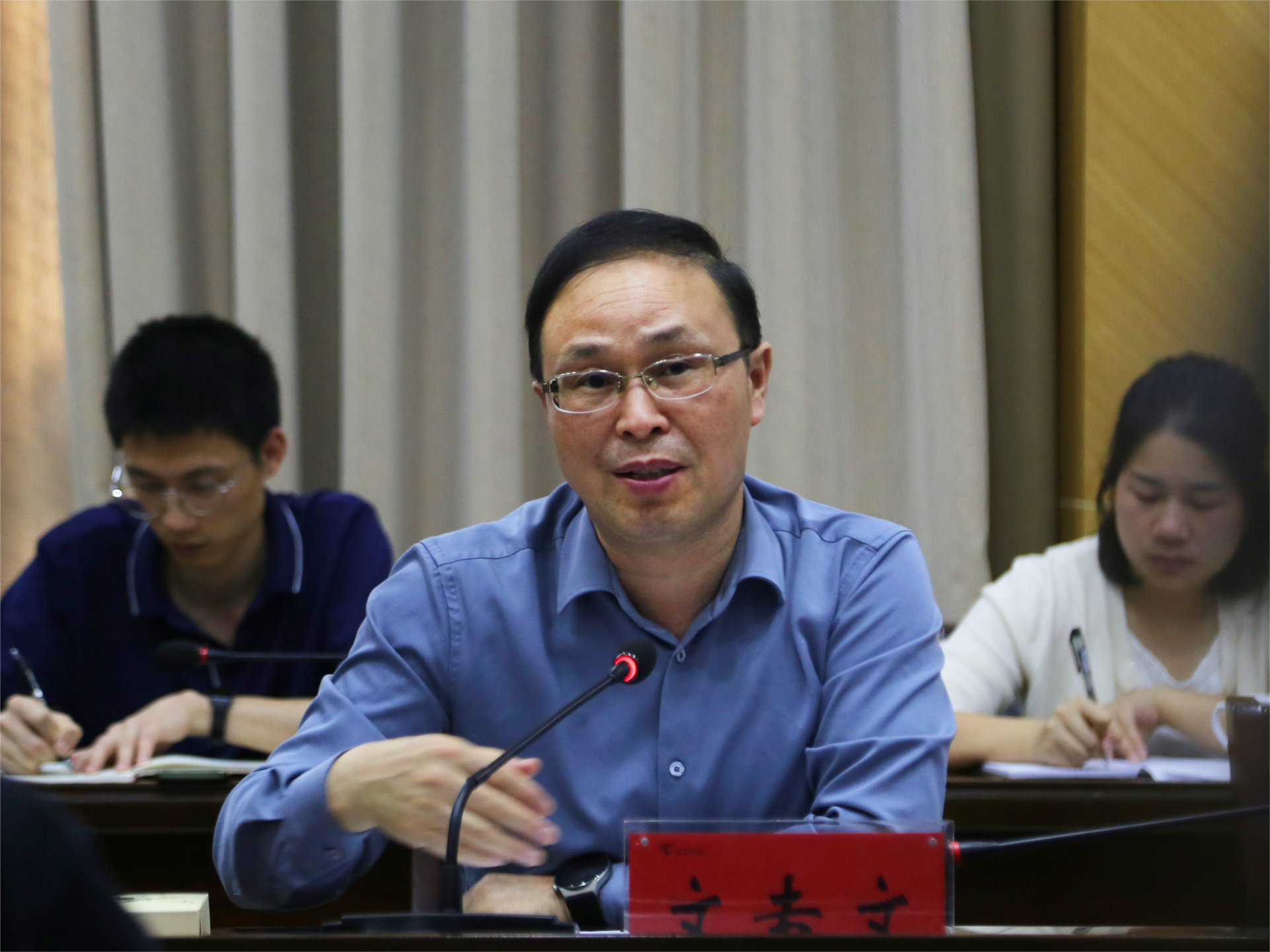为干部成长搭平台 株洲市财政局成立写作兴趣小组