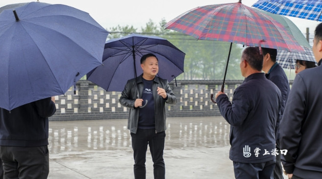 李晓彤到朱亭镇调研庭院经济、省级美丽乡村（和美湘村）示范创建工作