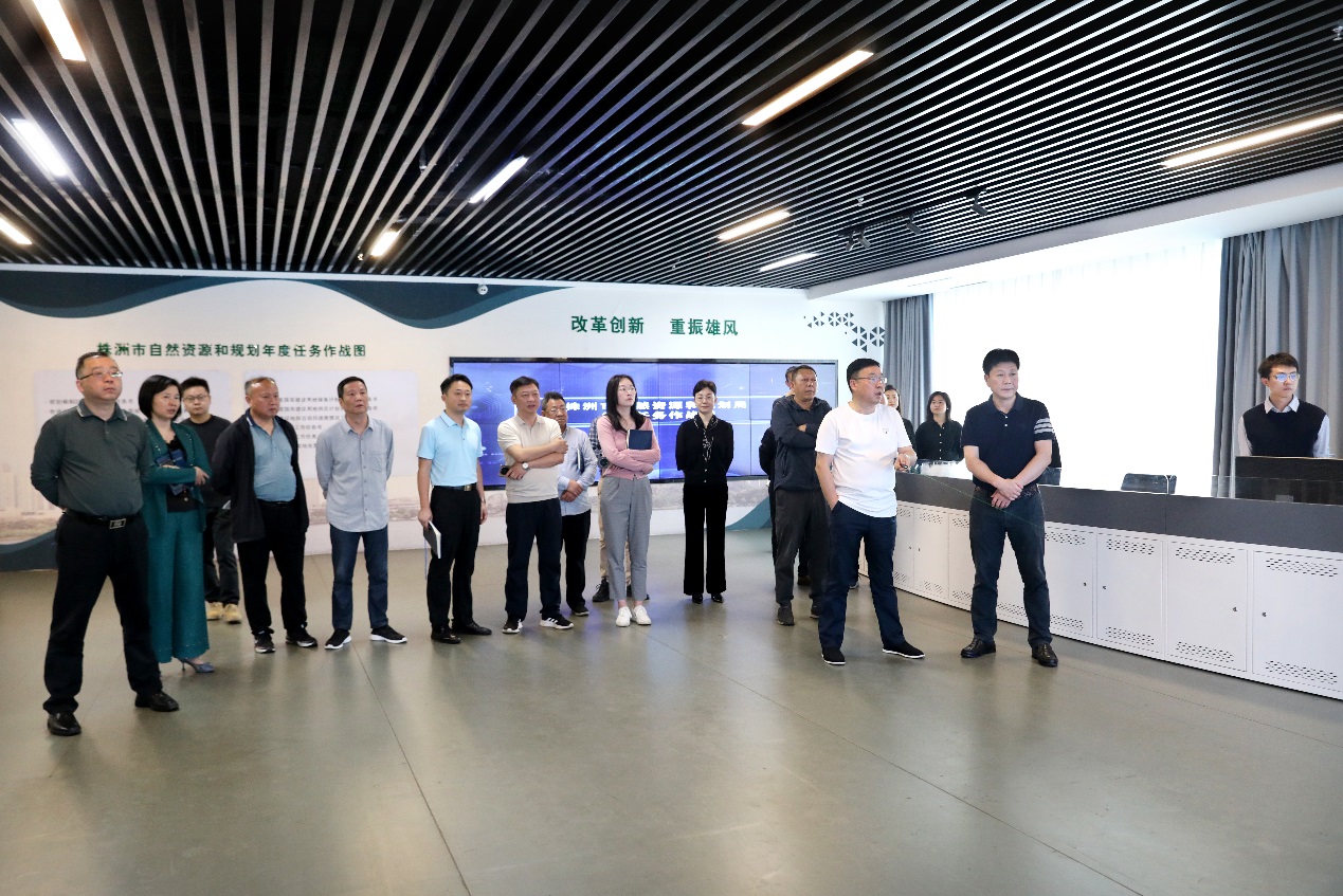 徐业伟督导2024年重点建设项目自然资源要素保障工作
