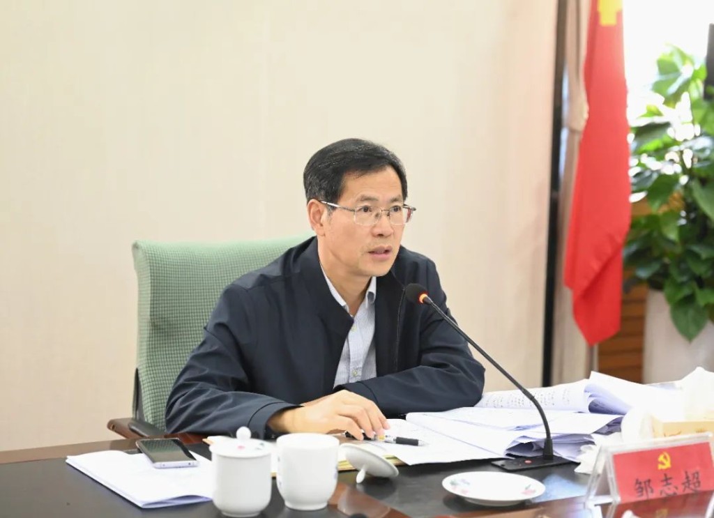 区委常委会召开会议，研究听取了这些事项