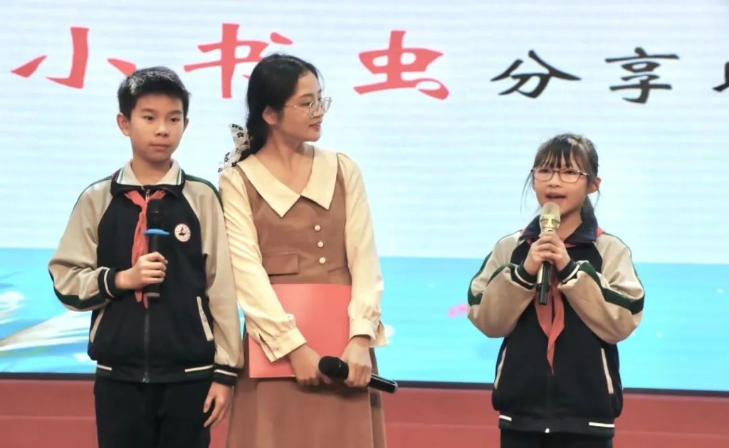 新区校园，最浓是书香！