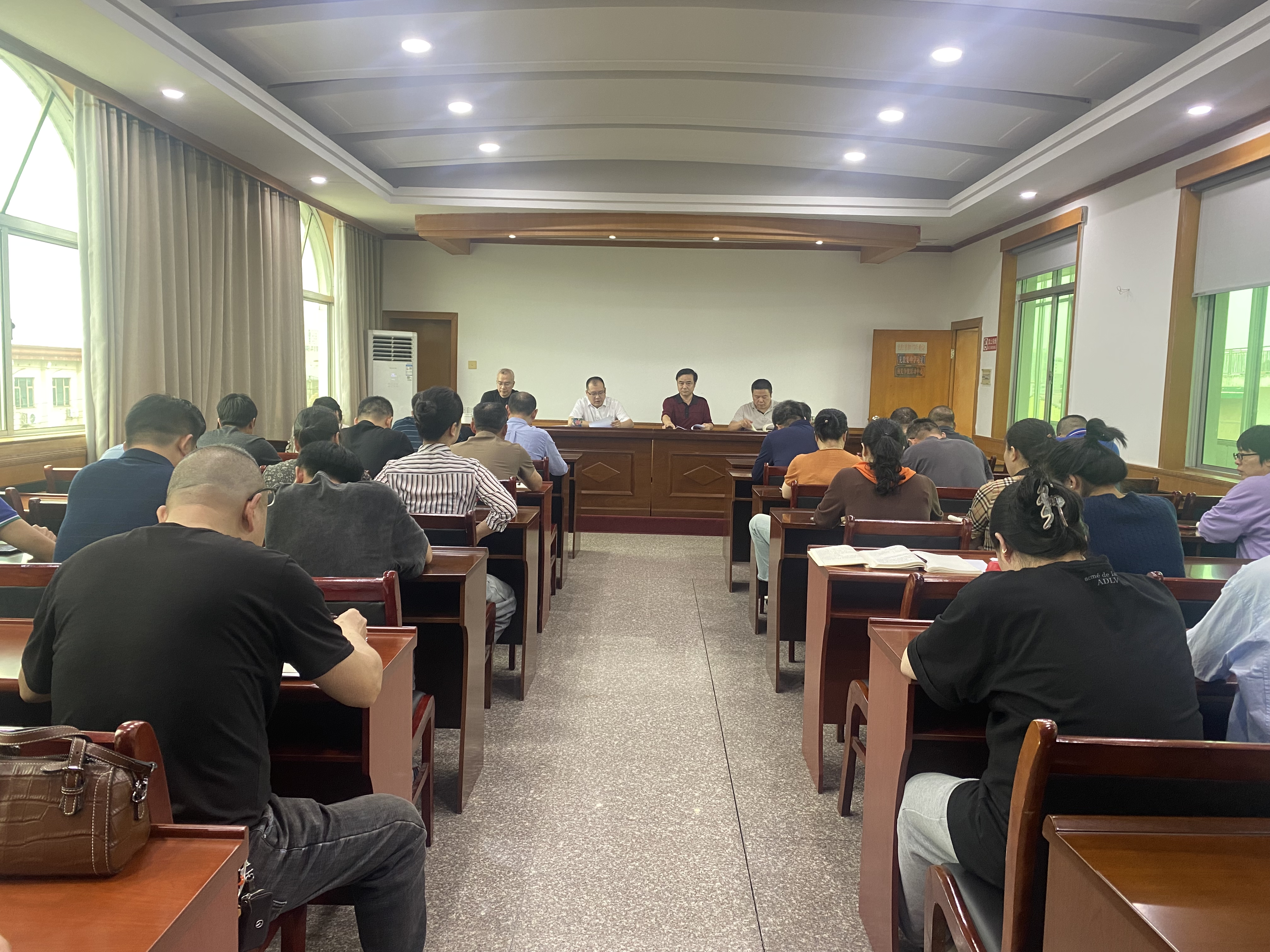 株洲市生态环境局攸县分局召开全面从严治党工作会议
