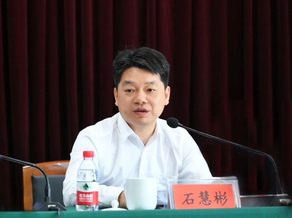 正视差距，坚定信心，石峰区这场讲评会开得实在！