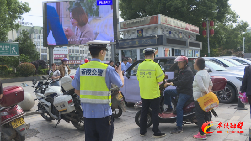 【护航犀城交警在线】茶陵交警持续开展“两车”专项整治行动