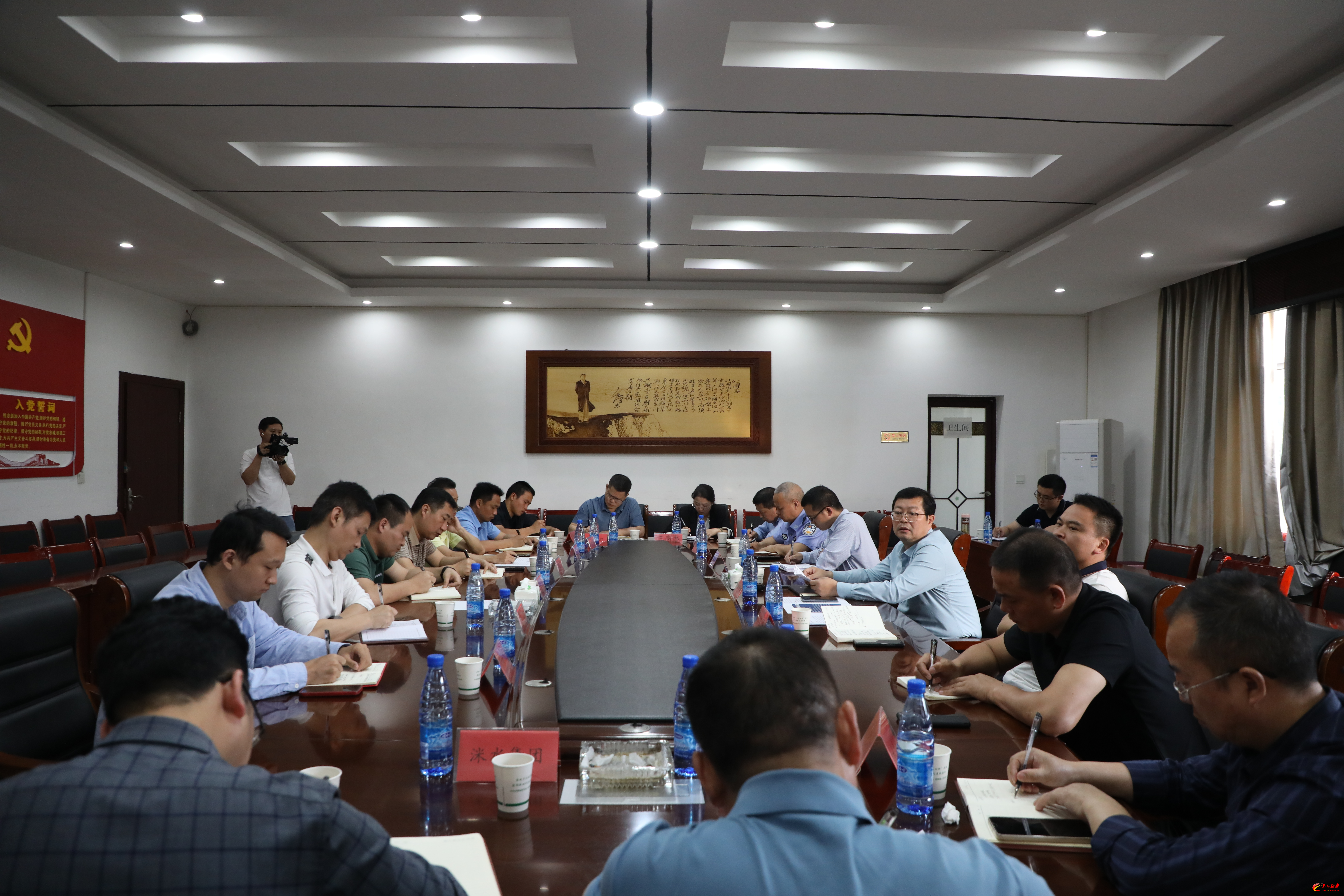 杨红兵带队赴虎踞镇督导重点工作