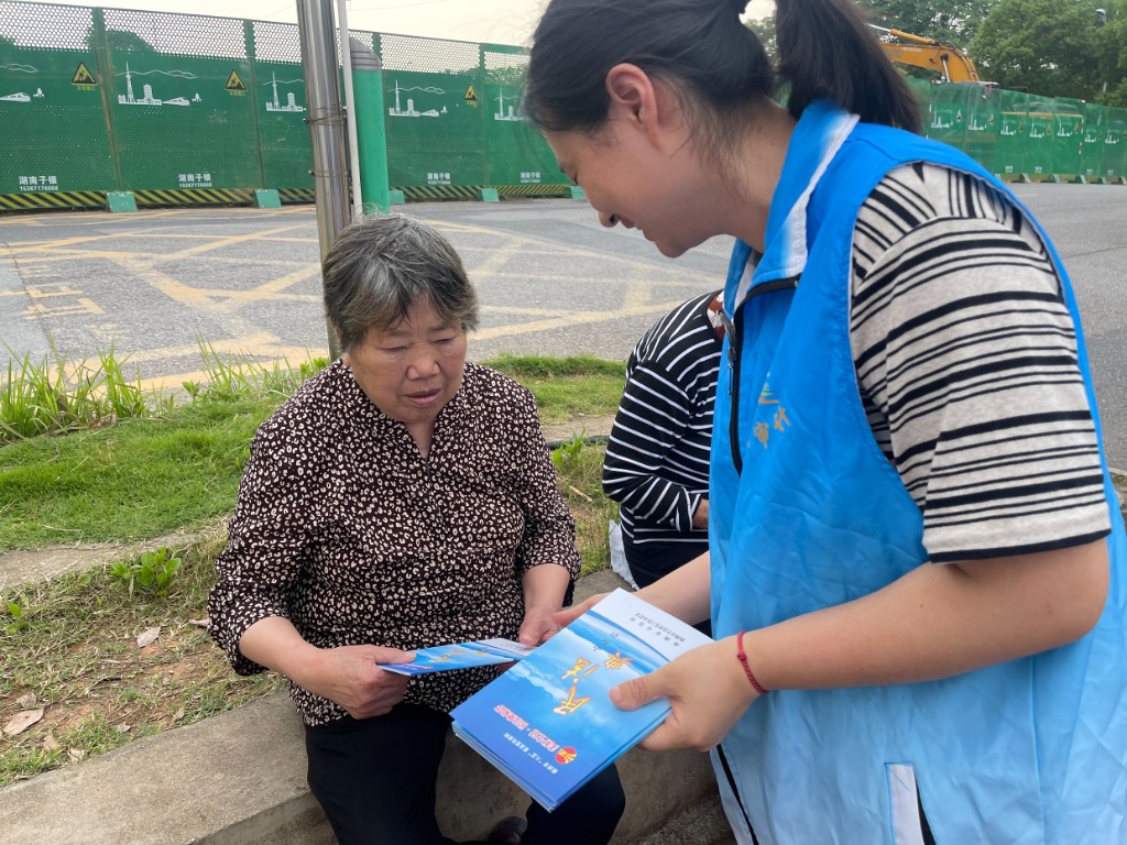 民法典进社区，普法宣传零距离