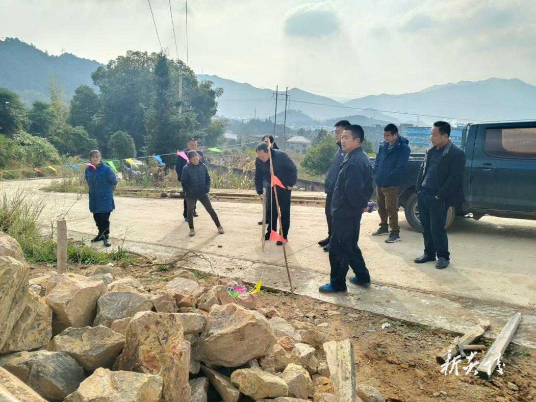 霞阳镇：征拆清表圆满完成 项目正式施工