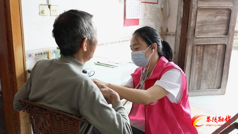茶陵：群众健康有“医”靠 家庭医生跨过门槛走进心坎