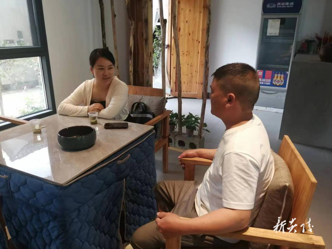 十都镇:年报指导送上门 贴心服务暖人心