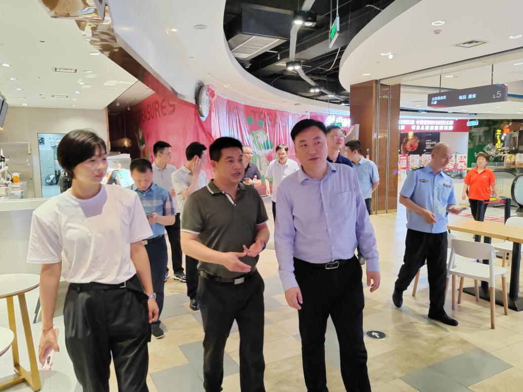 县领导到联星街道督导检查安全生产工作