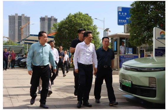唐恒忠调研我市新能源智能超充站建设