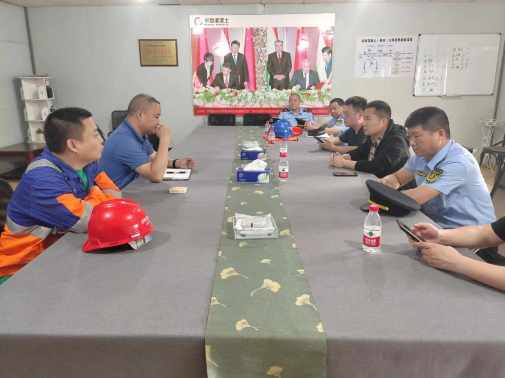路政宣传月|株洲石峰区路警联合开展路政廉政宣传