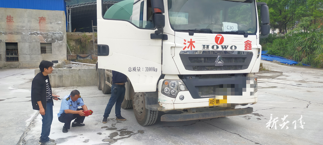 县交通运输局开展货运源头企业进行安全生产检查