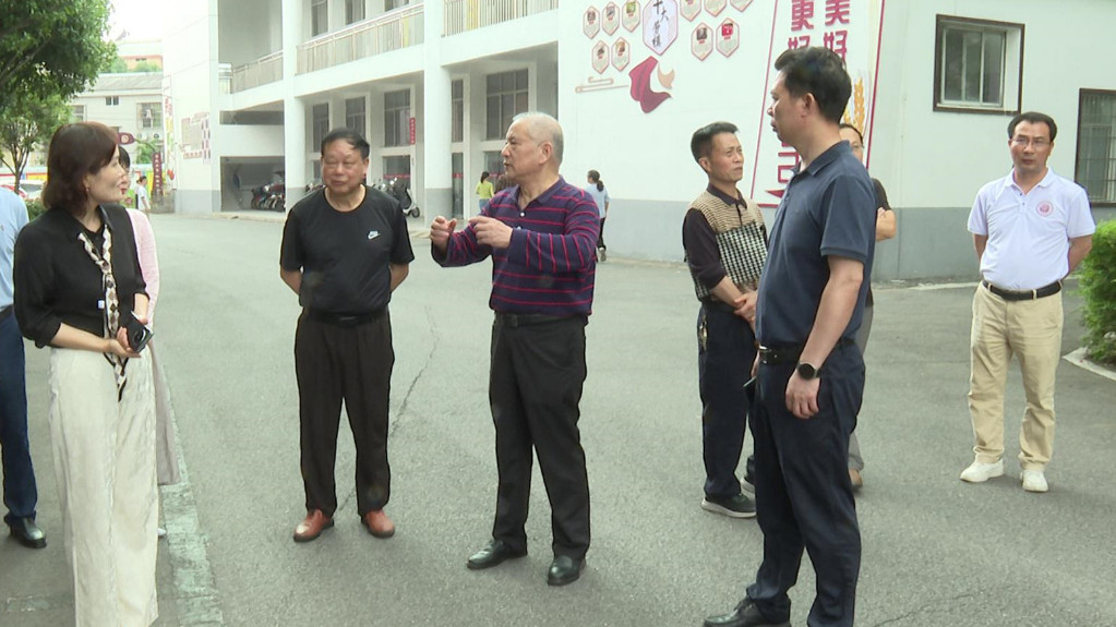 市关工委一行来区调研